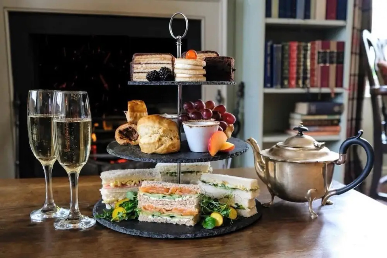 Loch Lomond Arms Hotel