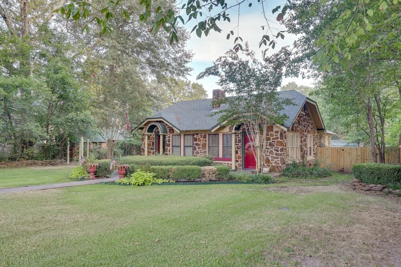 Quaint Jefferson Duplex: Walk to Downtown