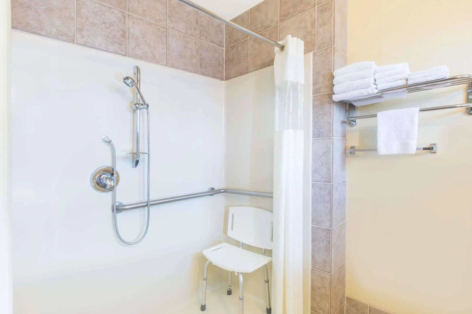 Riverfront Inn Roseburg