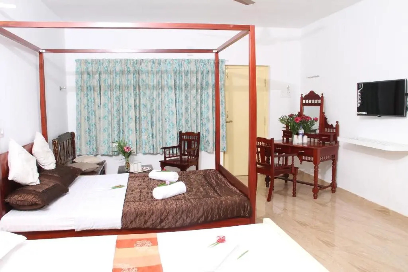 Meya Beach Walk Hotel