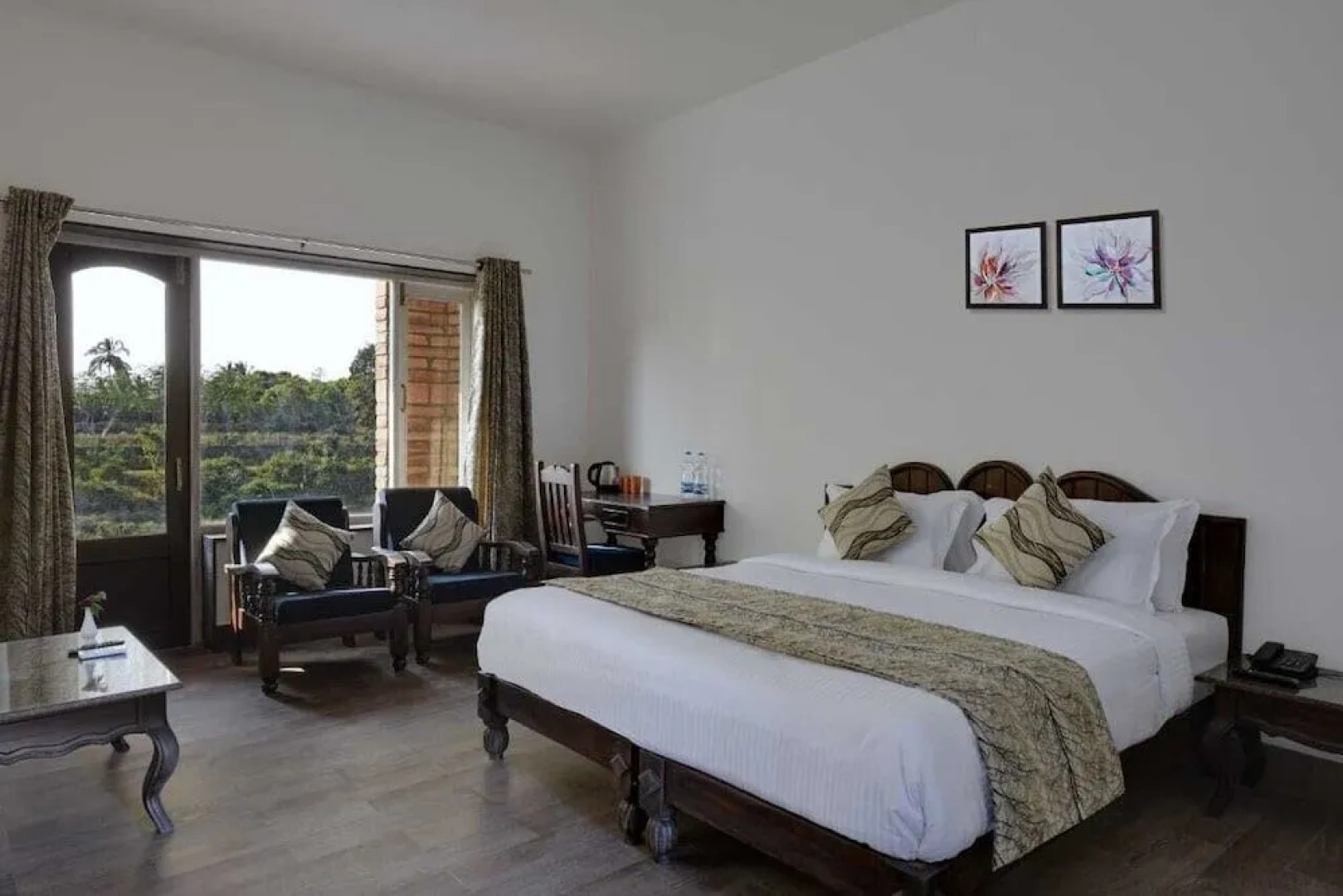 Kanj Gir Lion Resort