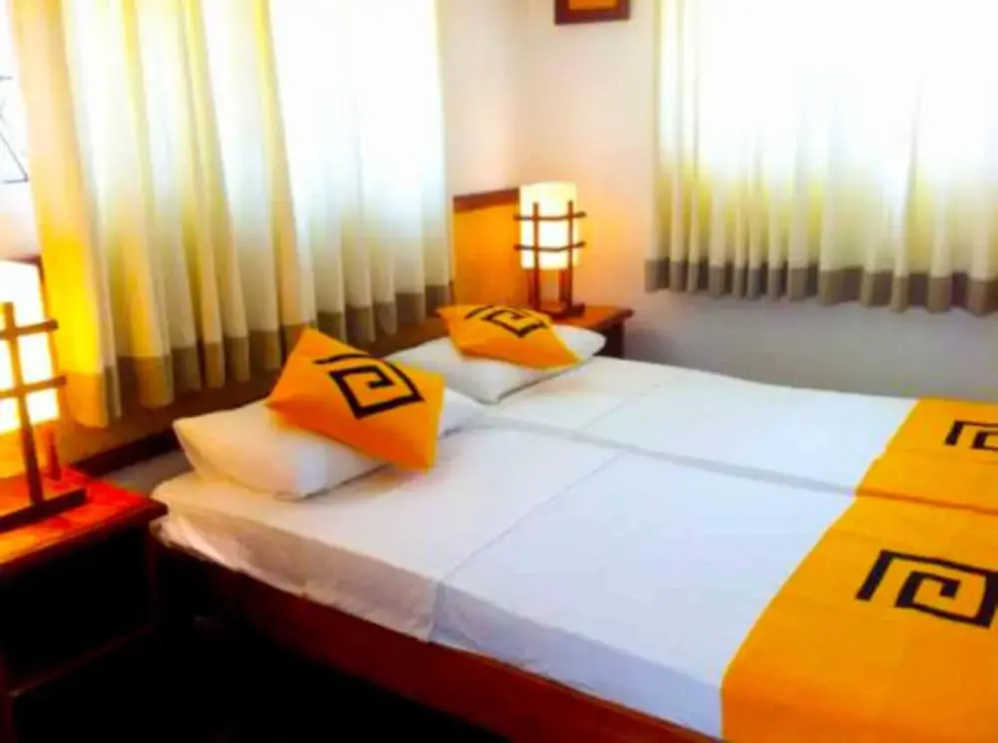 Yoho Lagoonside Holiday Bungalow