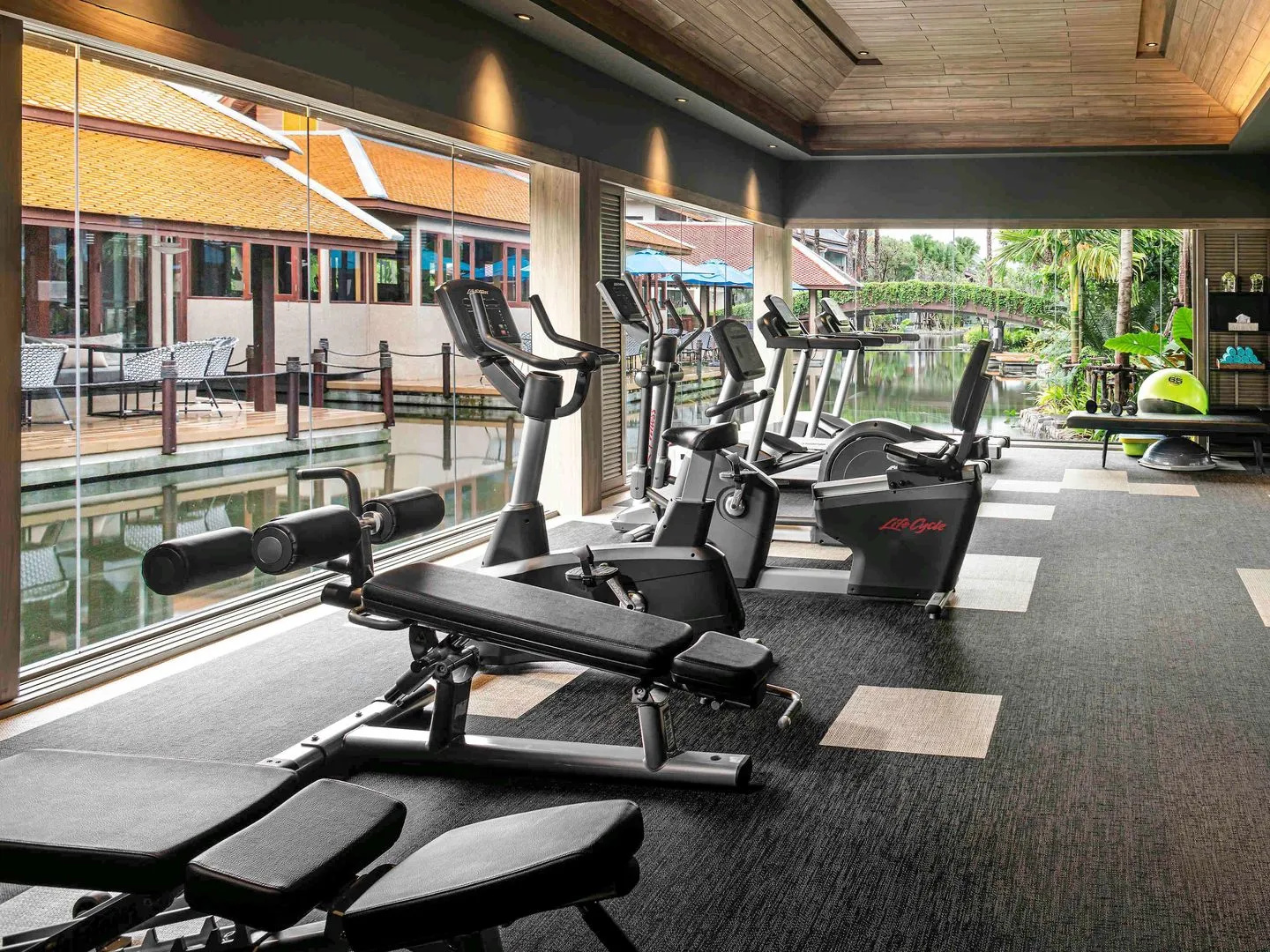 Grand Mercure Khao Lak Bangsak