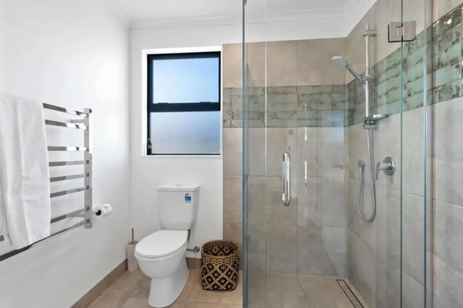 Cedar House - Martinborough Holiday Home