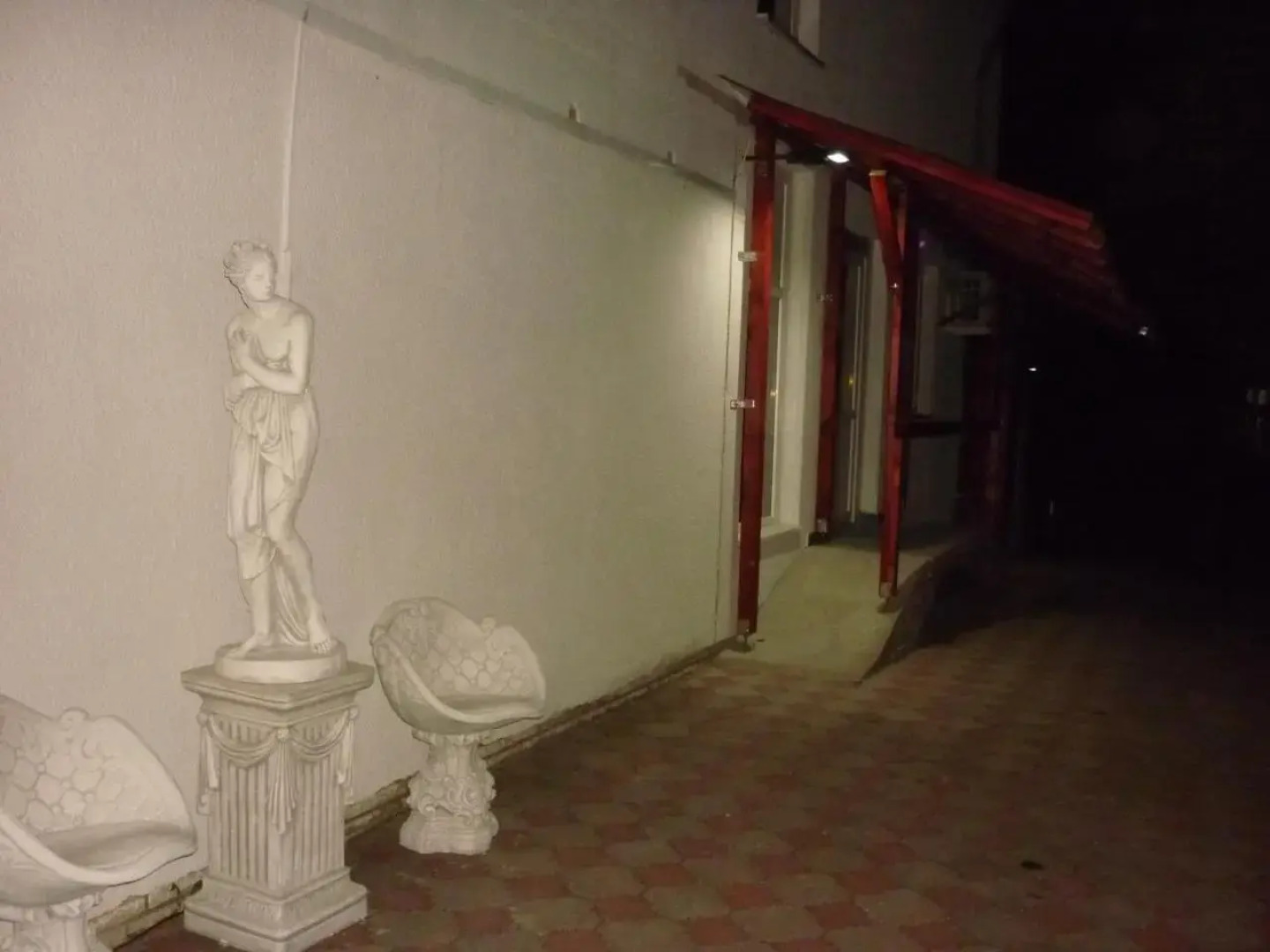 R1 Rolléder Apartman-ház