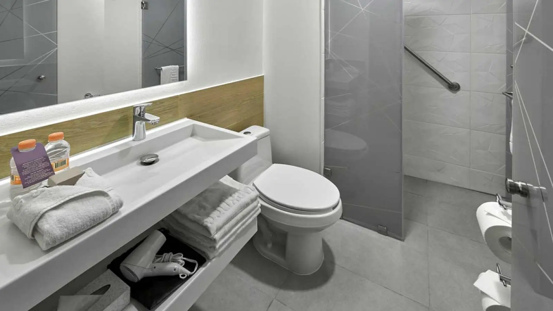 City Express Plus Ensenada