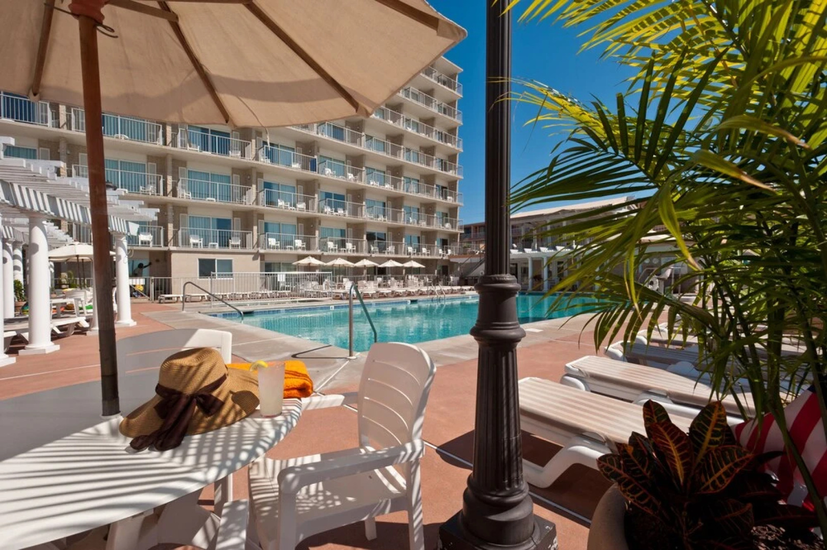 Reges Oceanfront Resort