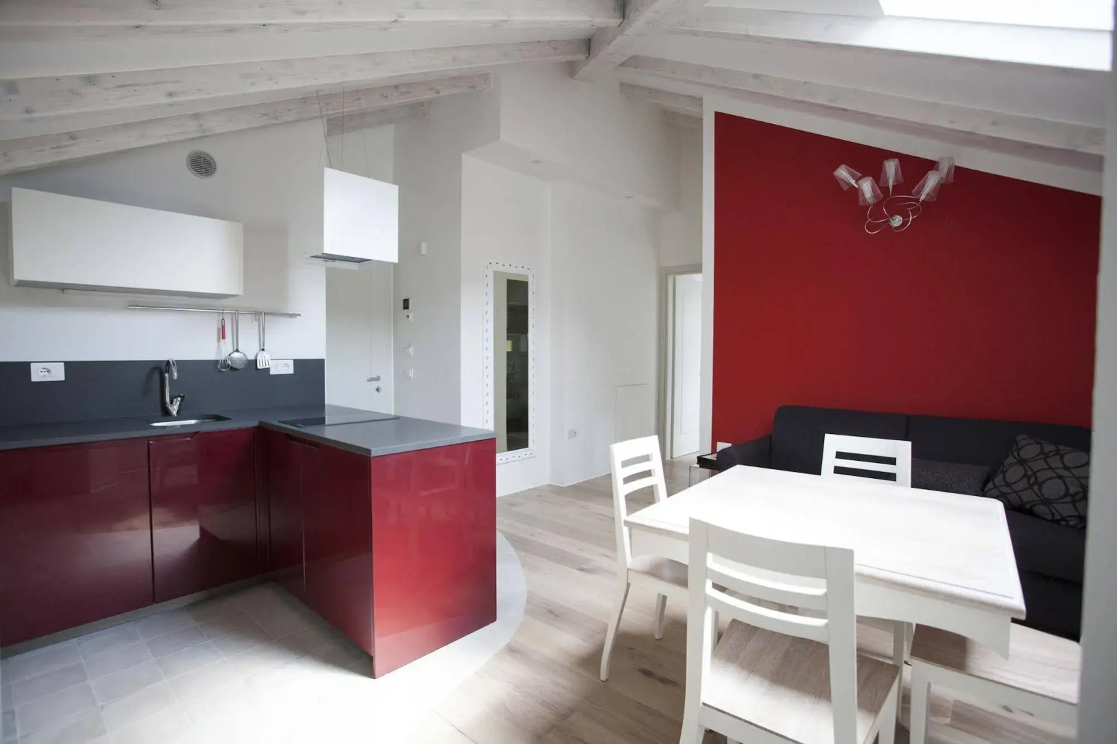 Villa Italia Luxury Suites and Apartments