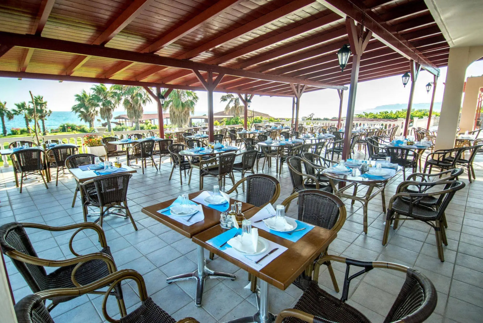 Poseidon Beach Hotel