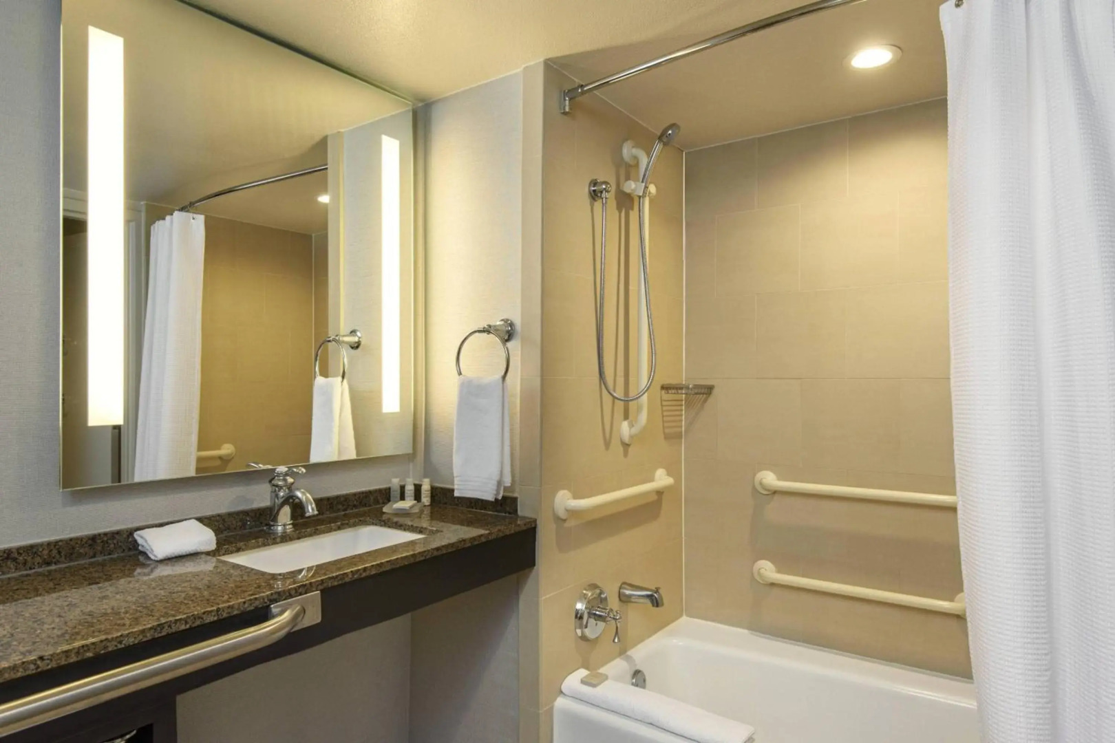 Renaissance Palm Springs Hotel