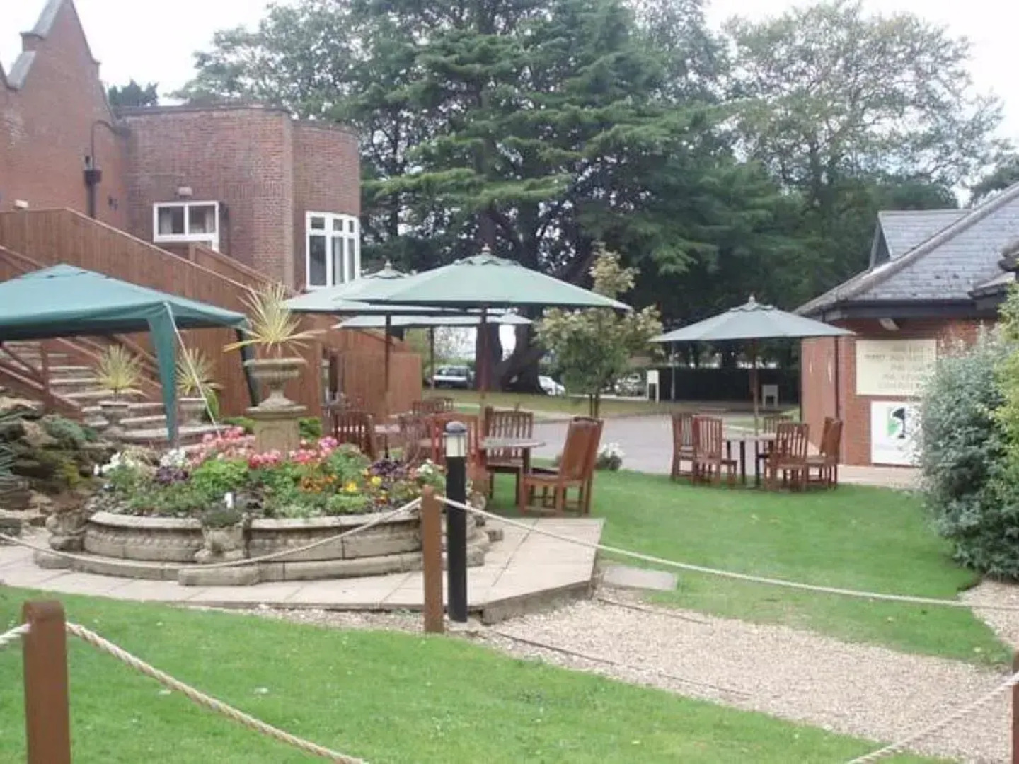 The Hog's Back Hotel & Spa Farnham