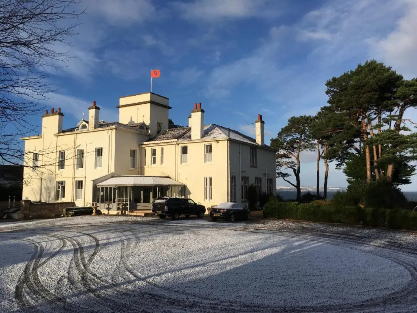 Invernairne Guest House