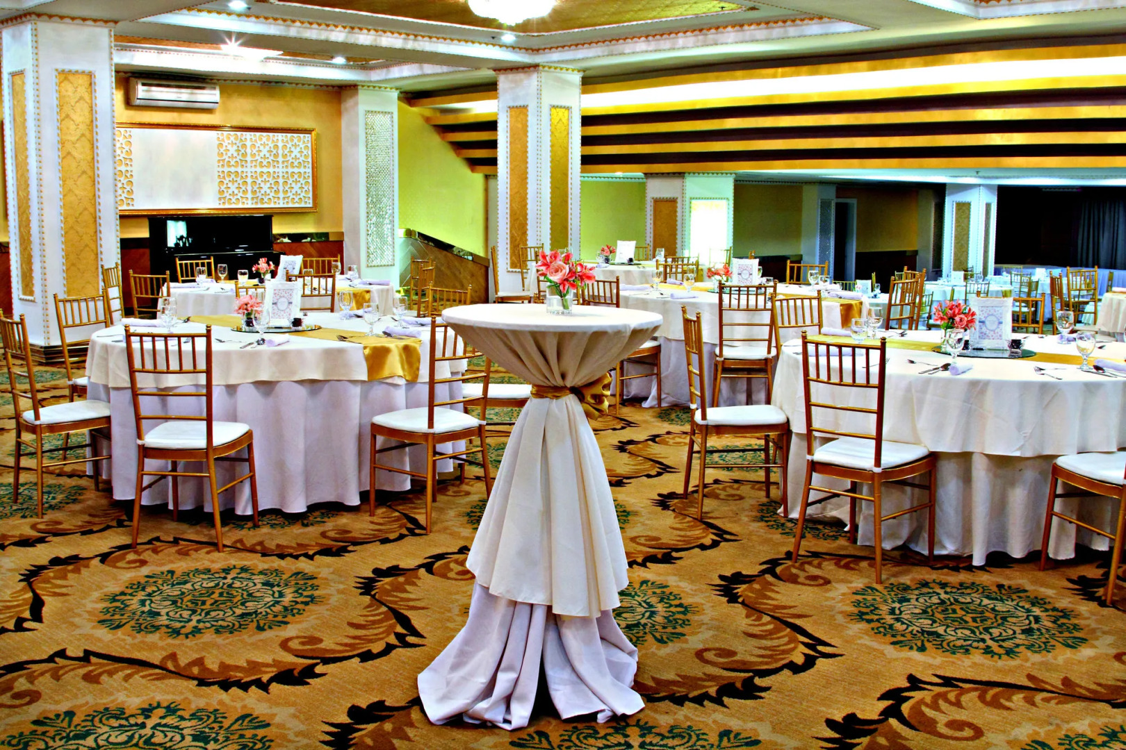 The Lake Hotel Tagaytay