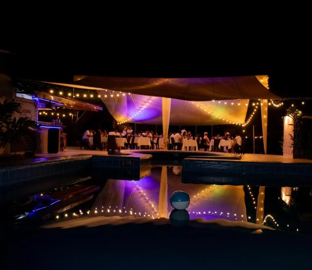 Laguna Azul Albergue Turístico