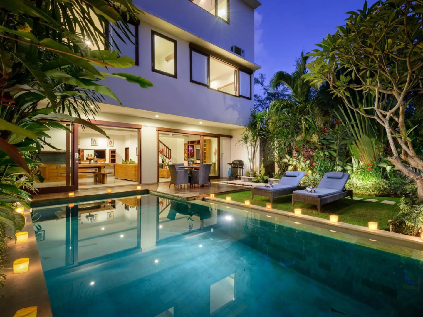 Echo Beach Townhouses