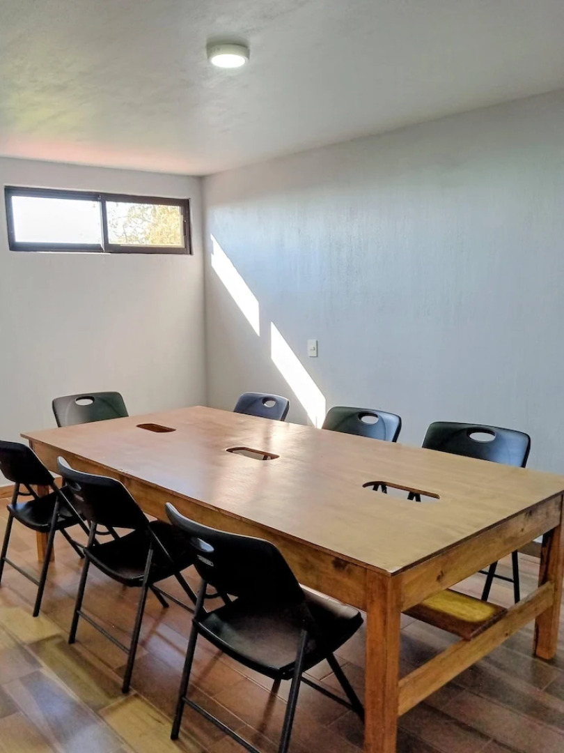 WorkVista Cowork y Hostal