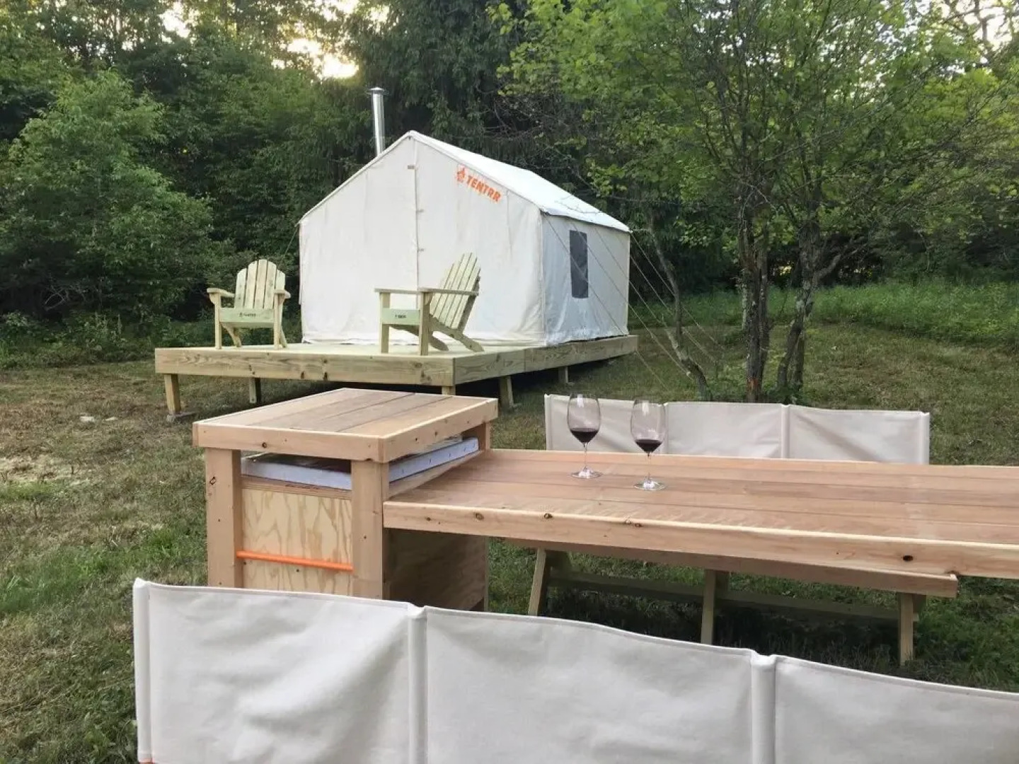 Tentrr - Middle Mountain Meadow - Campsite