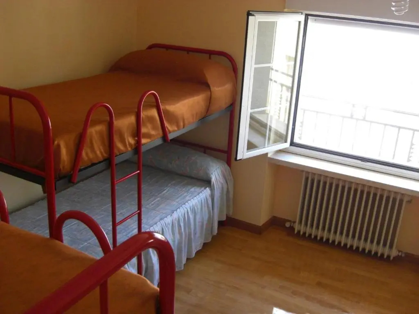 Albergue Agustina - Hostel