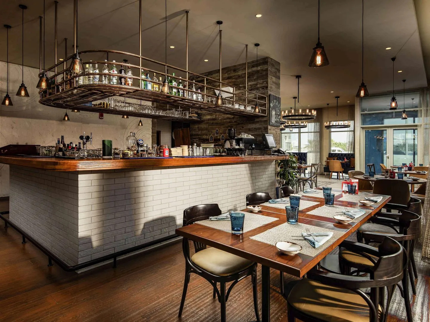 Pullman Dubai Jumeirah Lakes Towers - Hotel & Residence