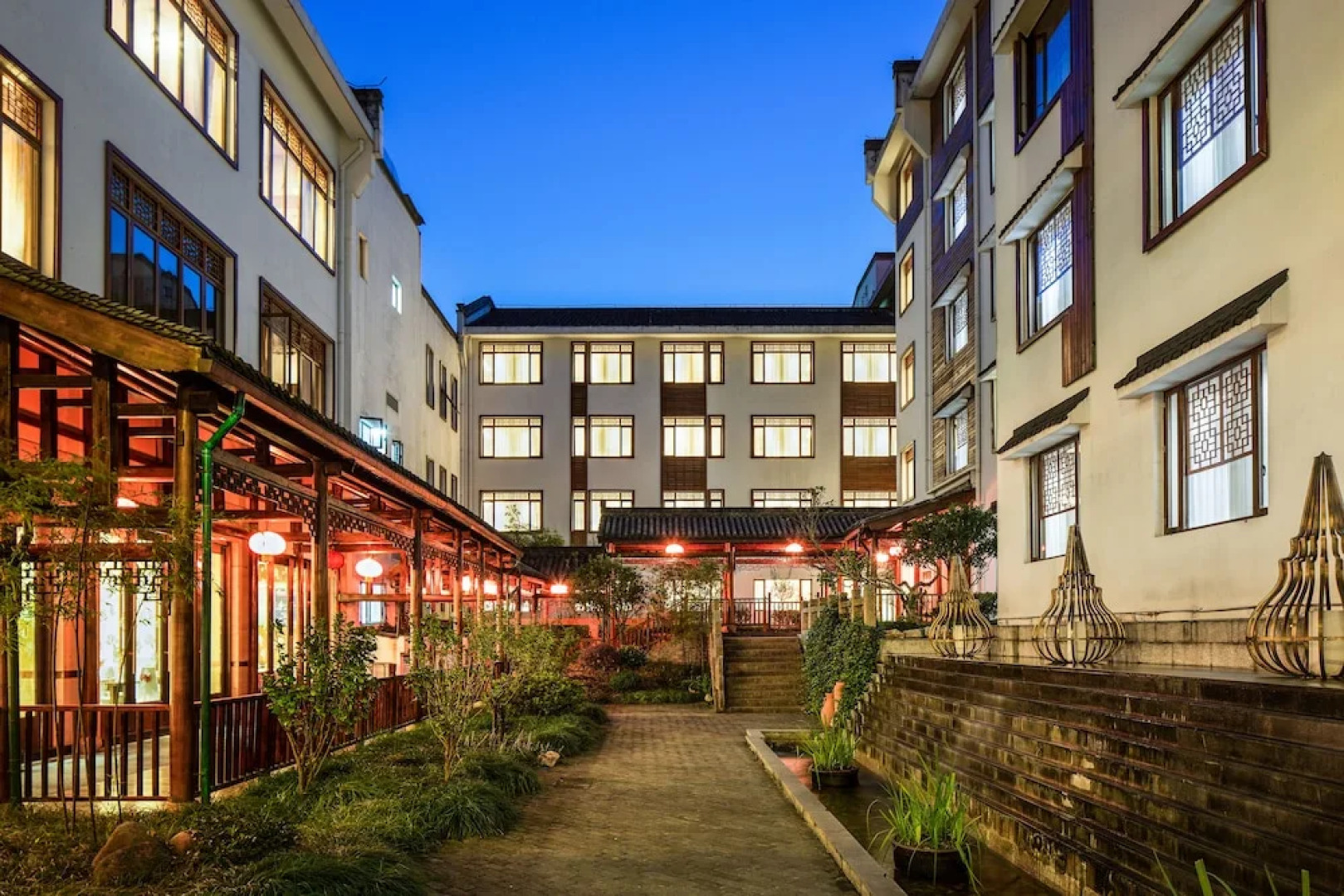 Jiuhua Mountain Julong Hotel