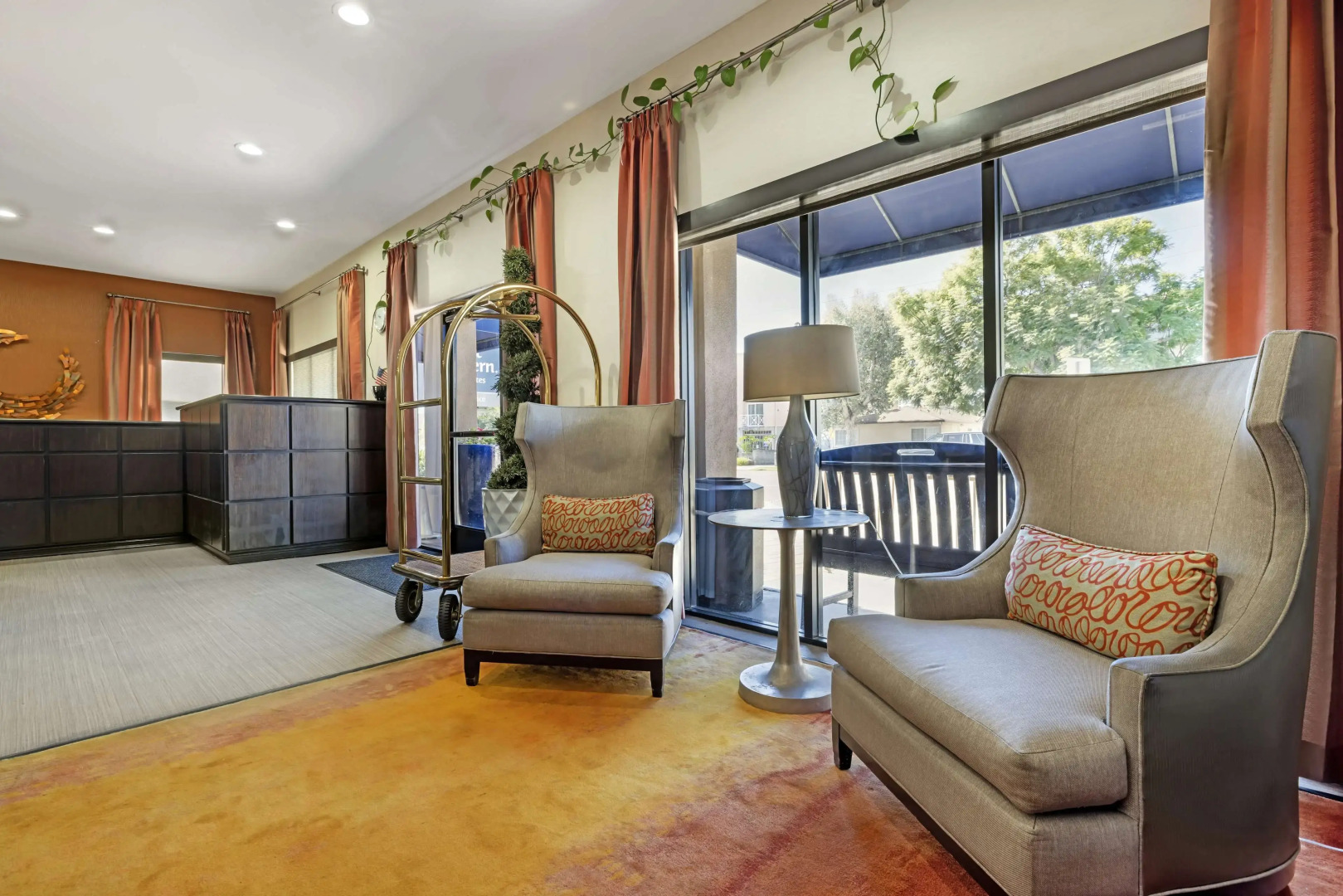 Best Western Royal Palace Inn & Suites