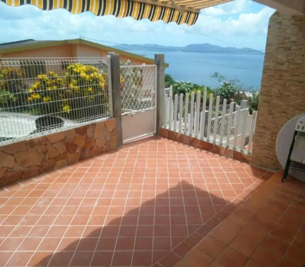 Apartment with One Bedroom in Schoelcher, with Wonderful Sea View, Enclosed Garden And Wifi - 2 Km From the Beach