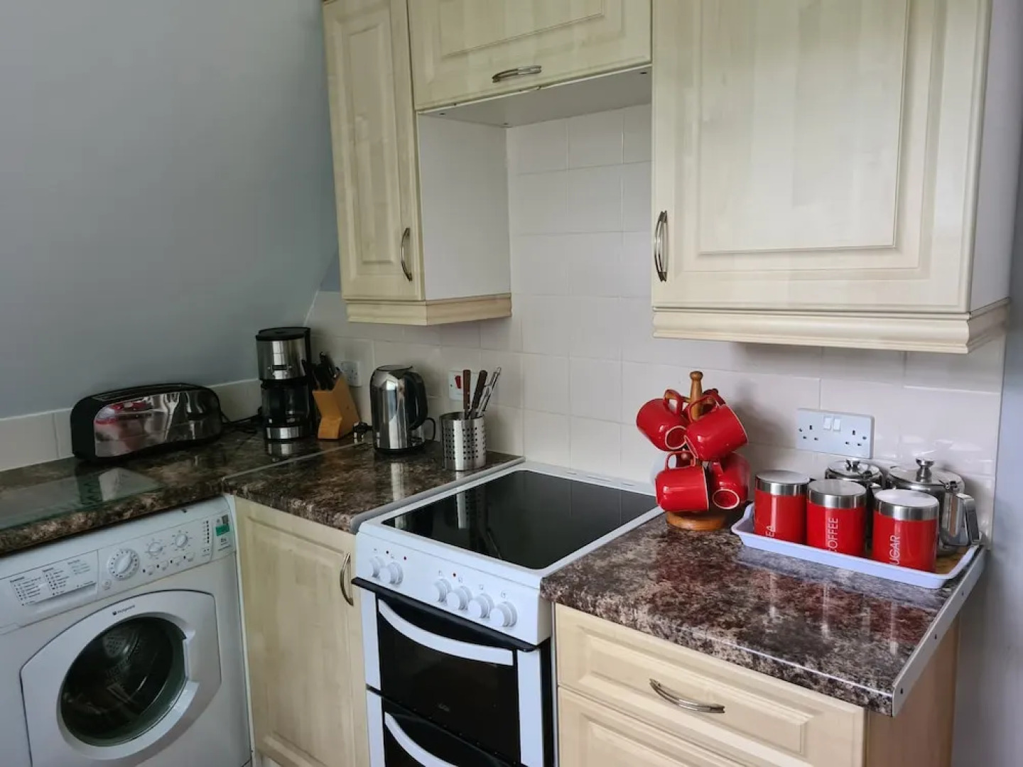 10 Valley View Lodge