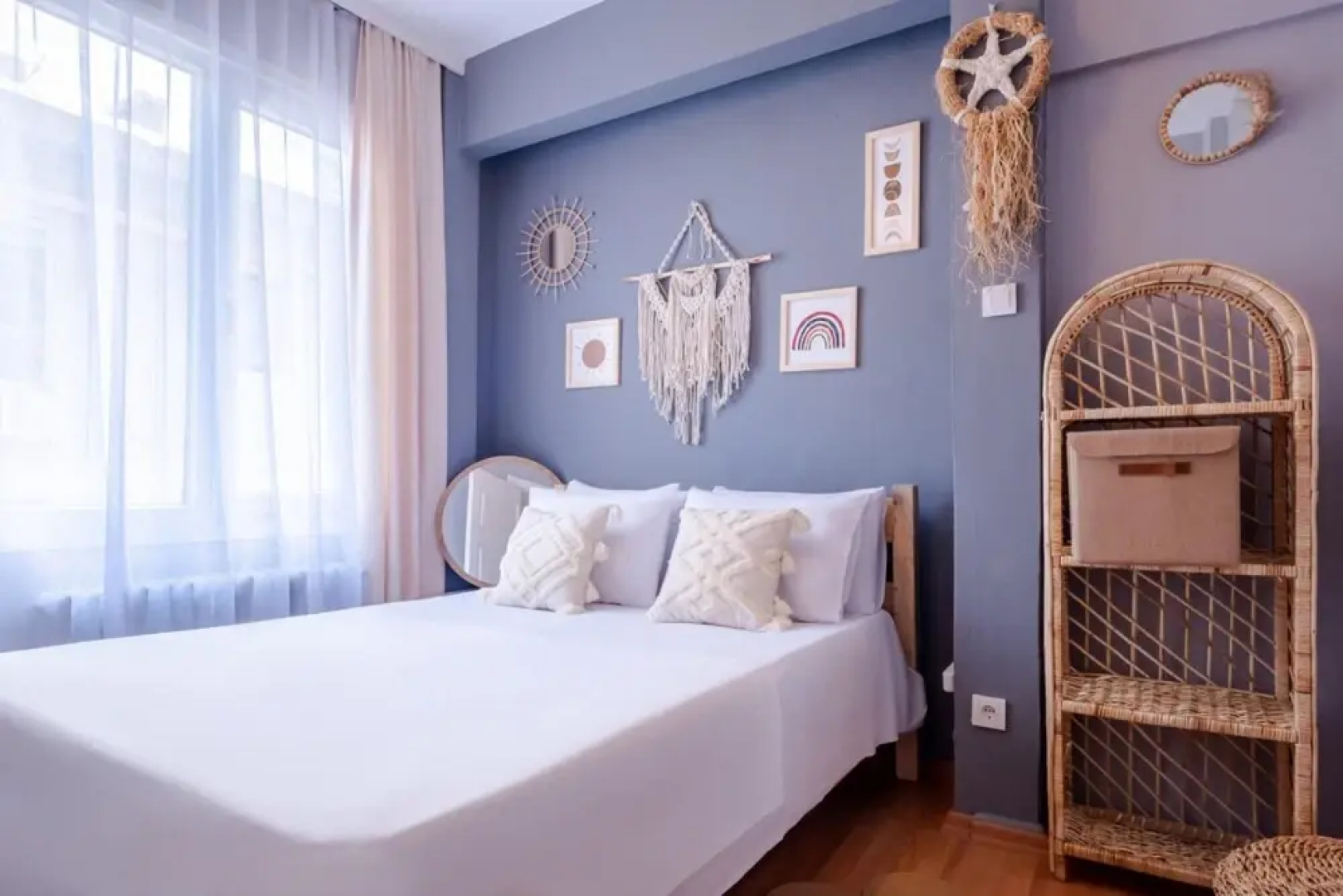 Spectacular Flat Near Bagdat Street in Kadikoy