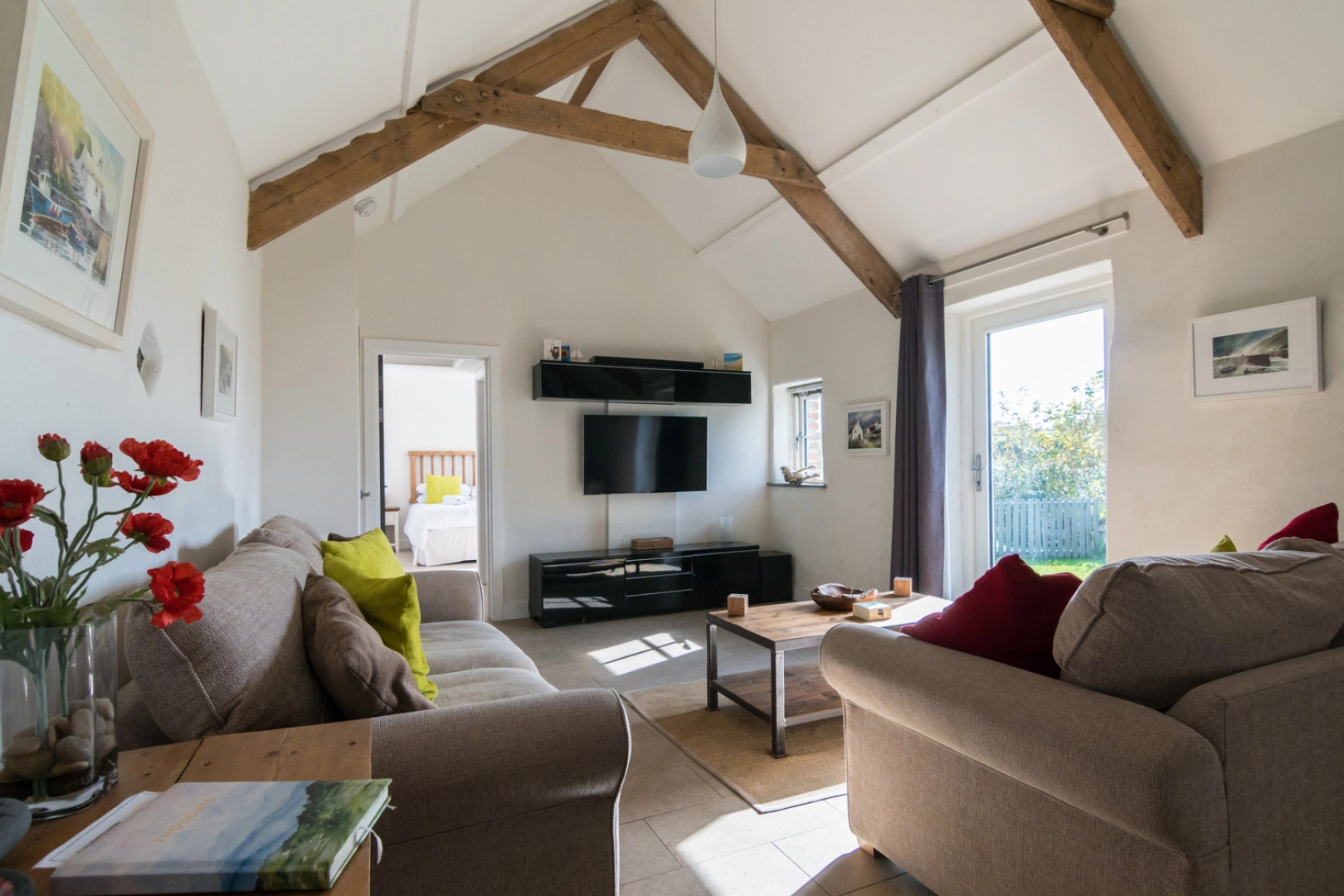 The Dairy - Luxury Cottage Hot Tub and Summer House Countryside Views Pet Friendly