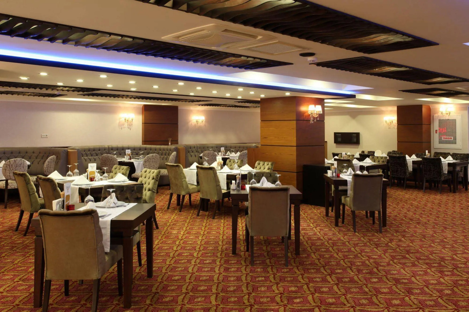 Arya Hotel Business Deluxe