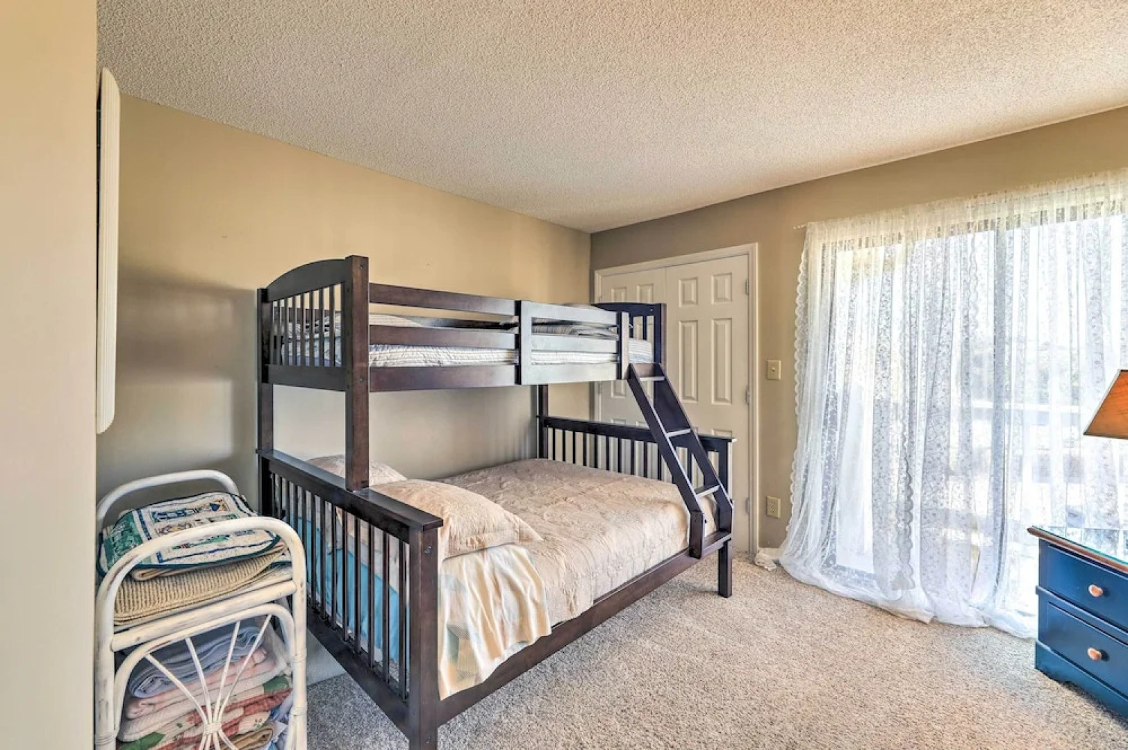 Coastal Condo w/ Indoor & Outdoor Pool Access