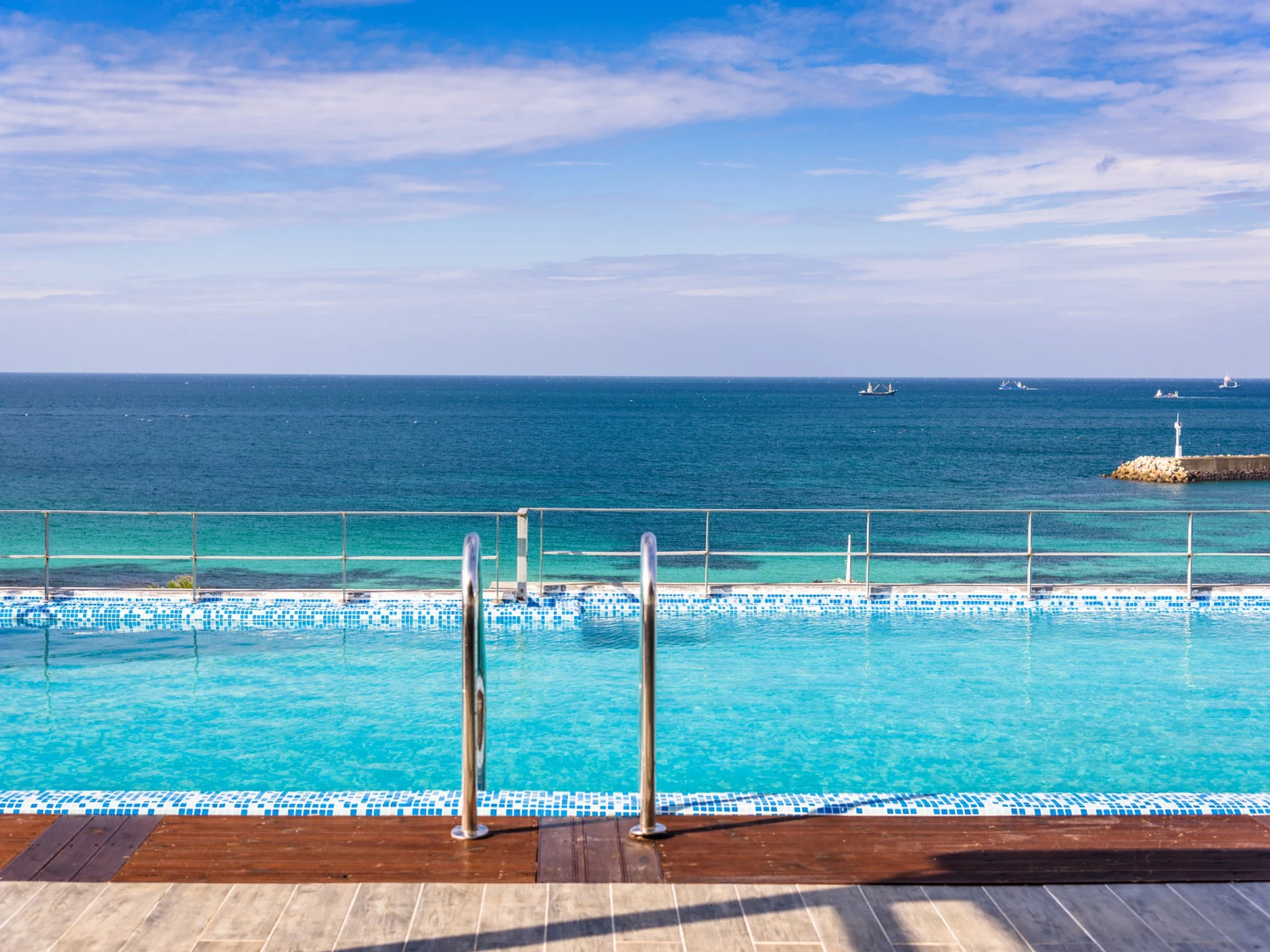 Augila Hotel Jeju Oceano Suites