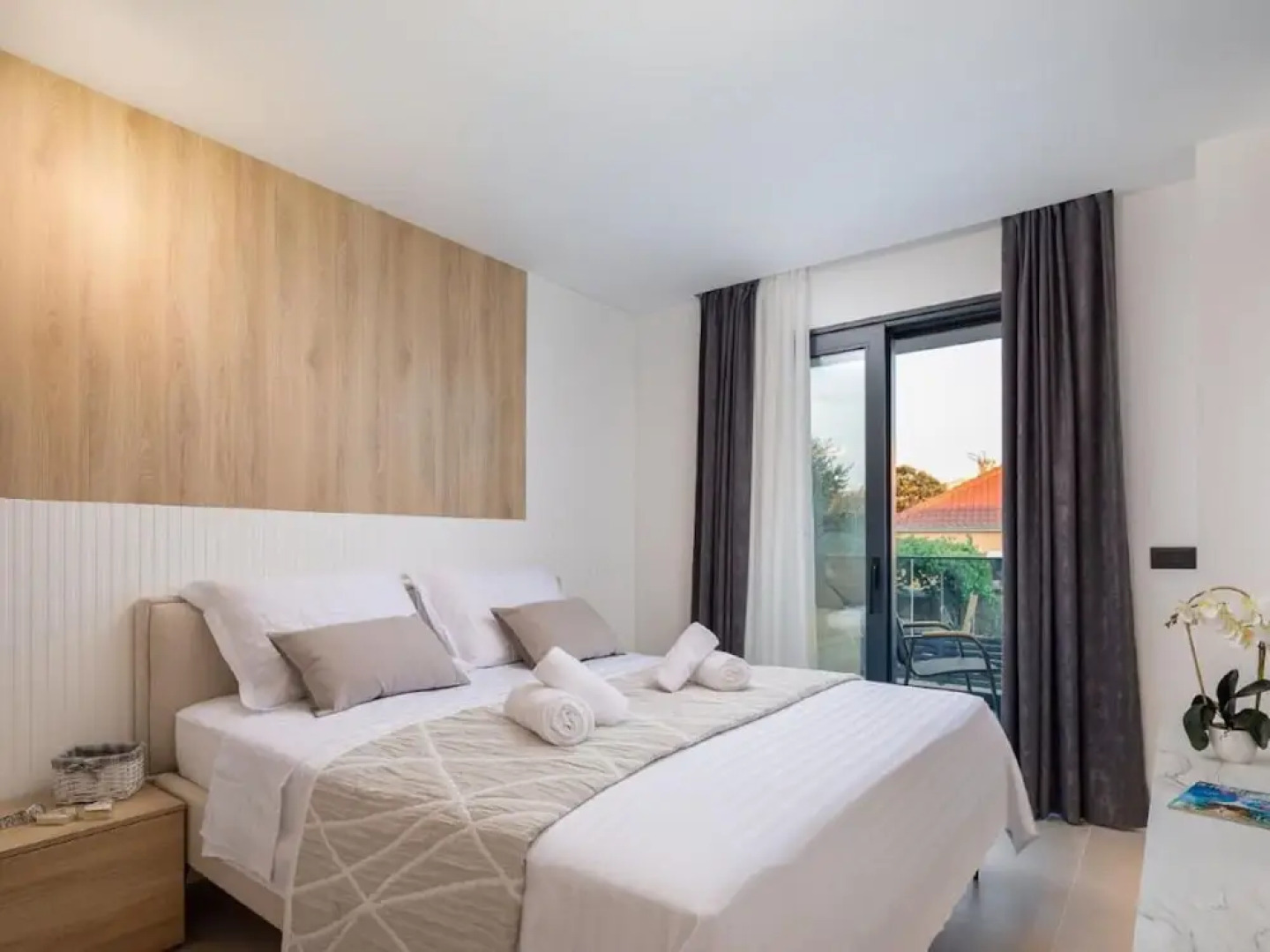 Luxury Villa With Swimming Pool and Sauna