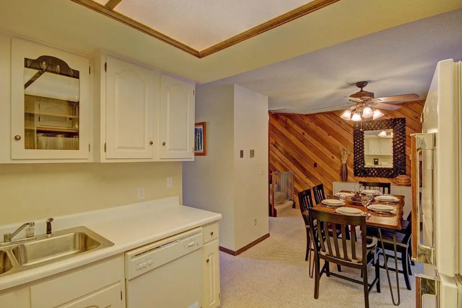 Trappeur 3 2 Br condo by RedAwning