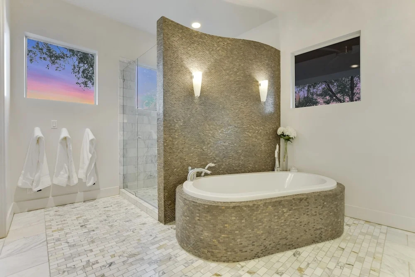 510 Austin - 5 Br Home