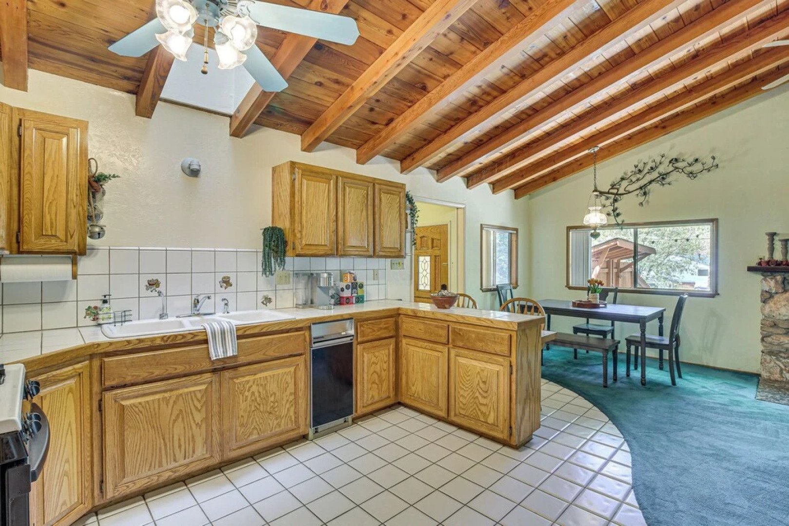 Cedar Glen Cabin  3 Mi to Lake Arrowhead Village!