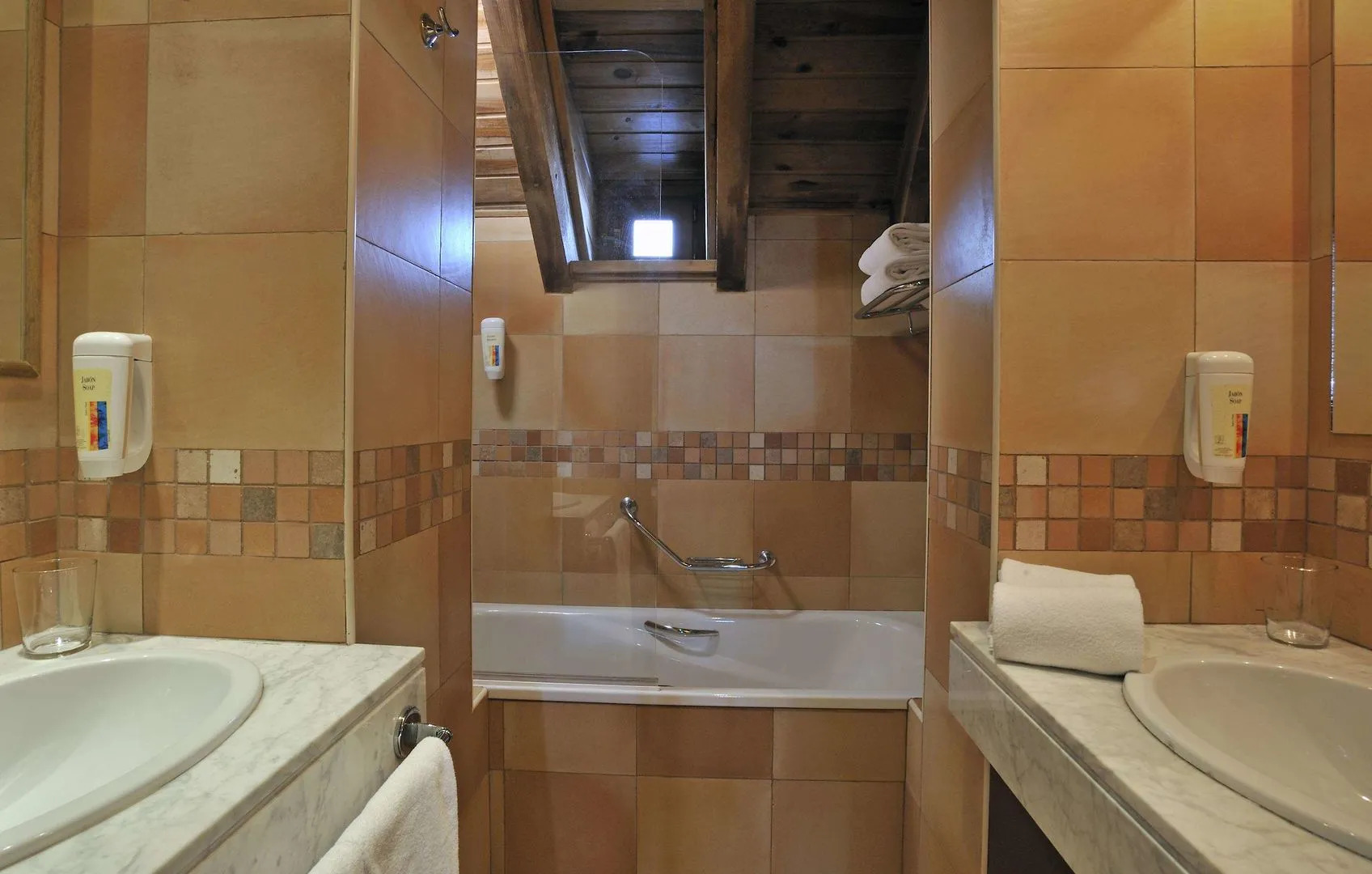 Sol Apartamentos Blanheu