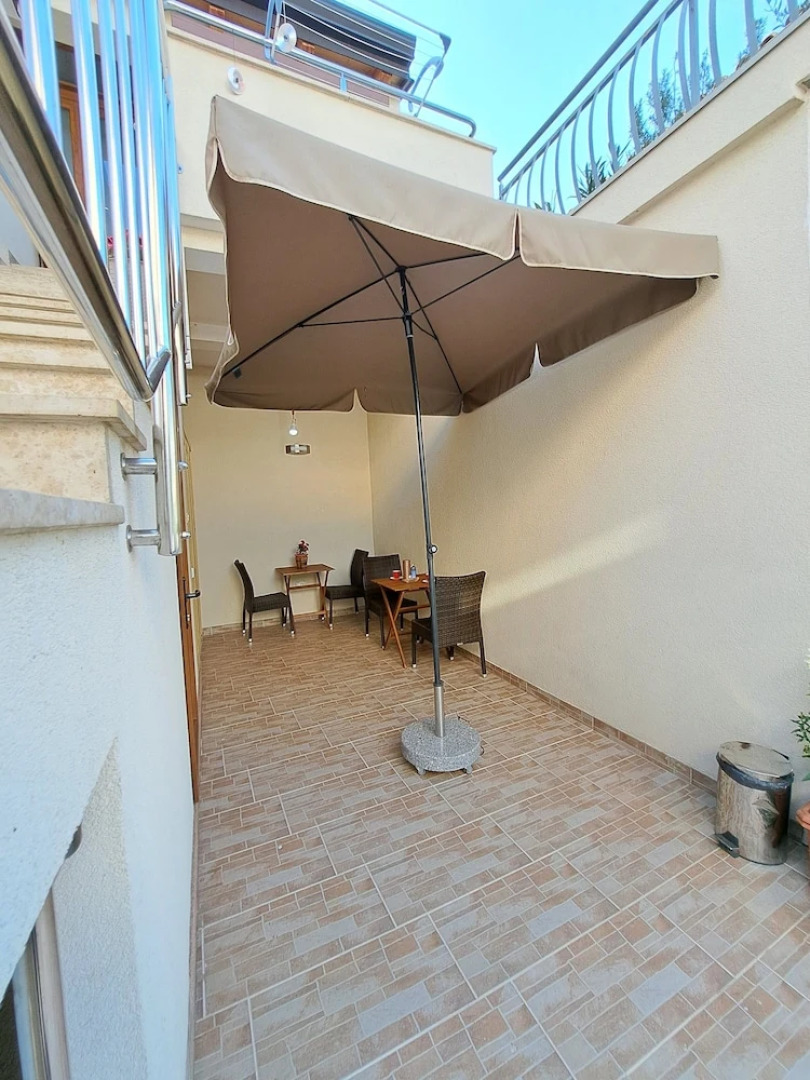 Studio Leo Apartment