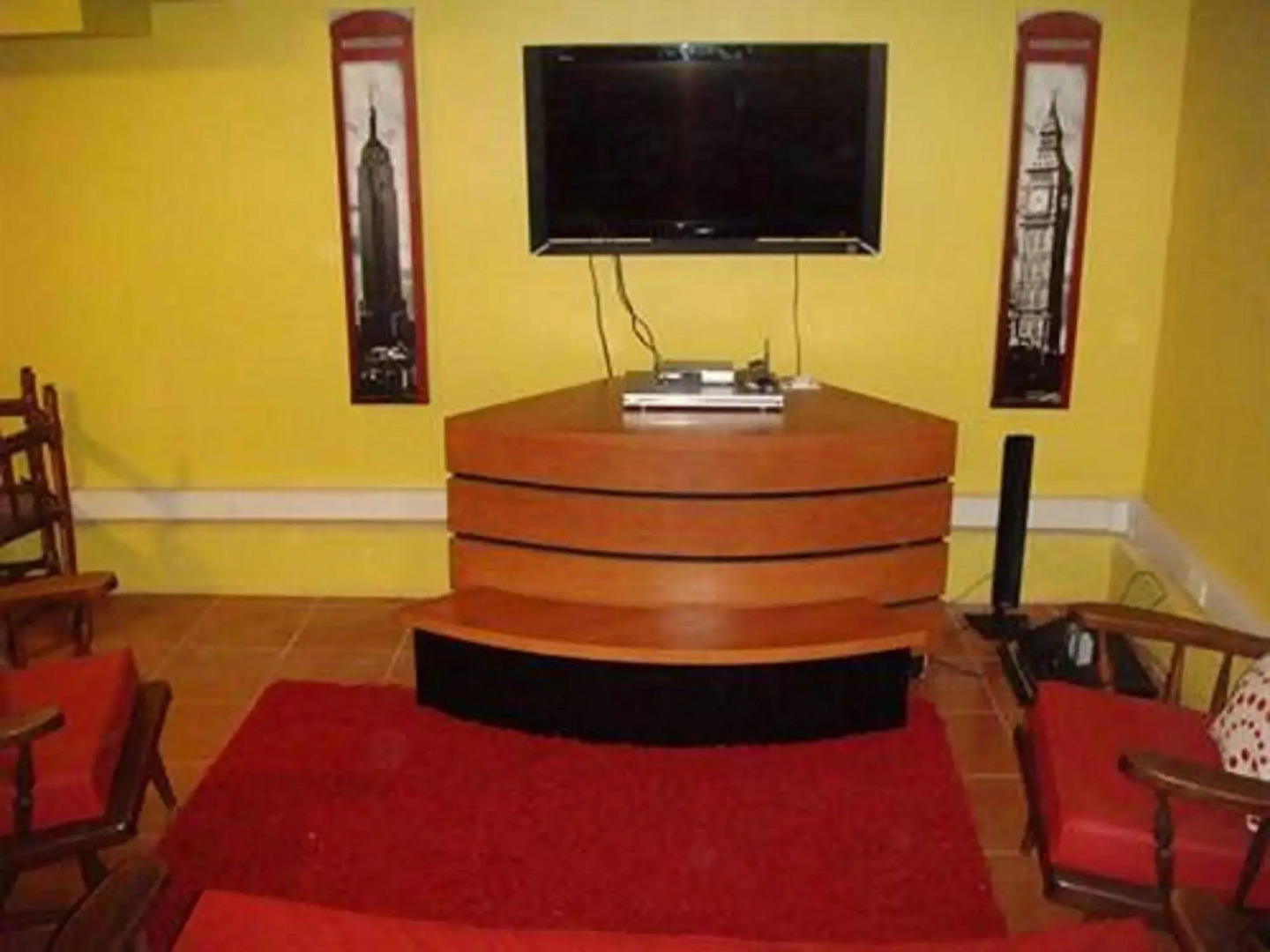 Travellers Place Hostel