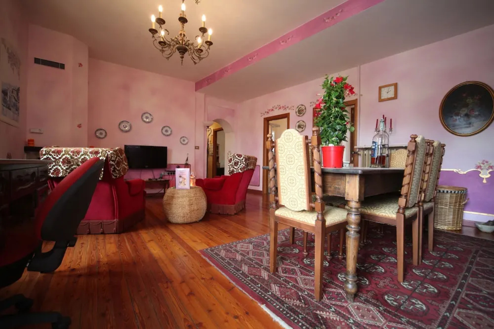 Azalea & Glicine House