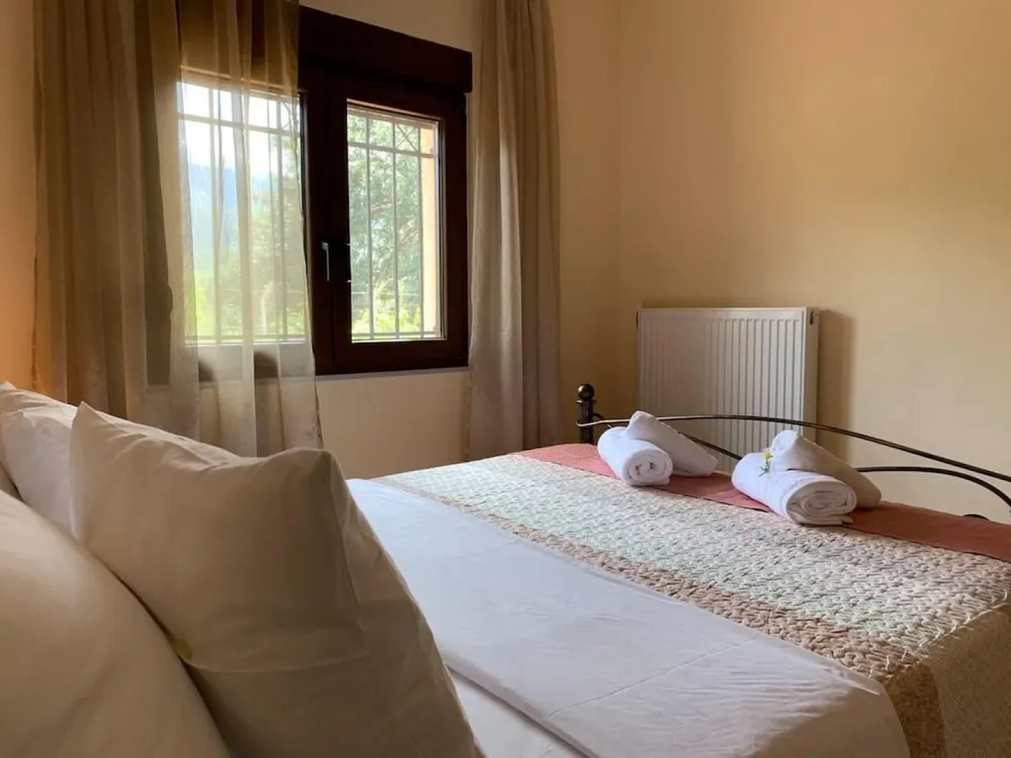 Stunning 3-bedroom Villa Near Malia Beach