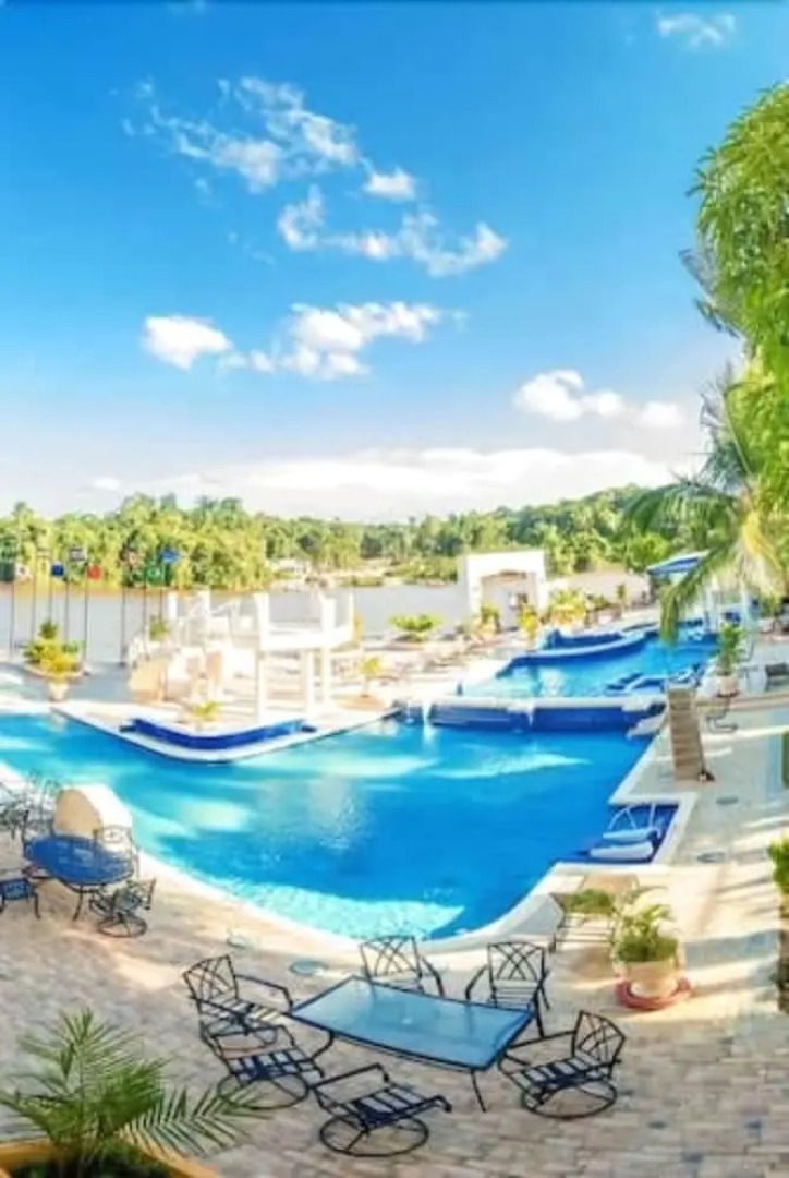 Aruwai Resort White H2O