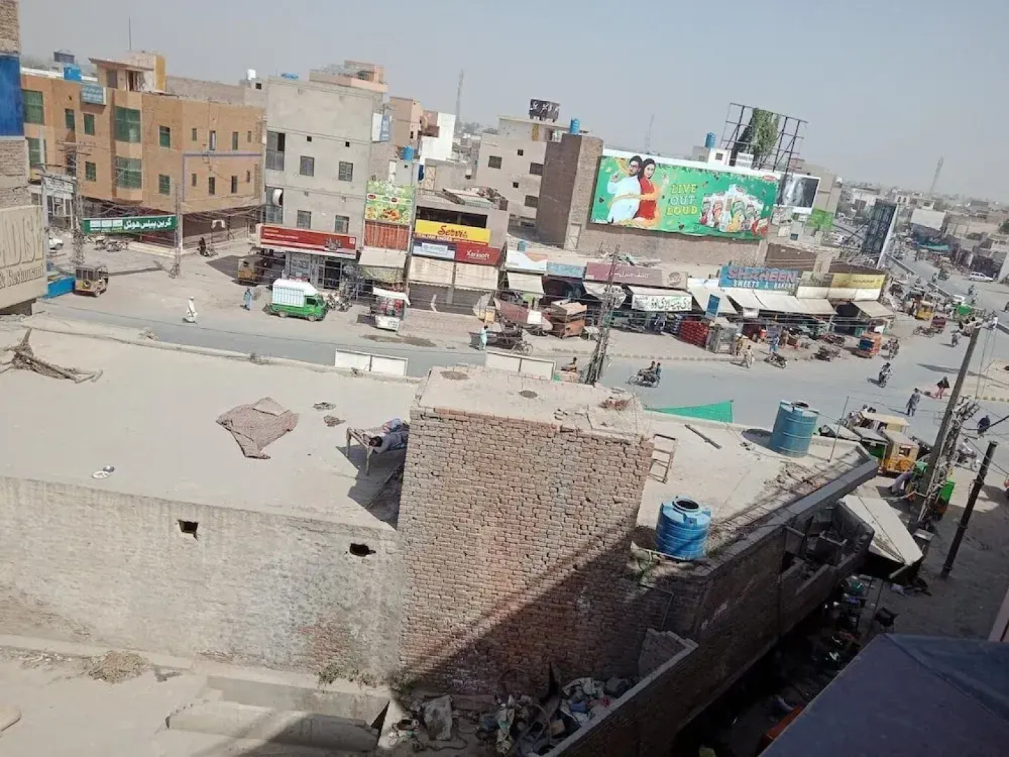 Hotel Paradise & Restaurent