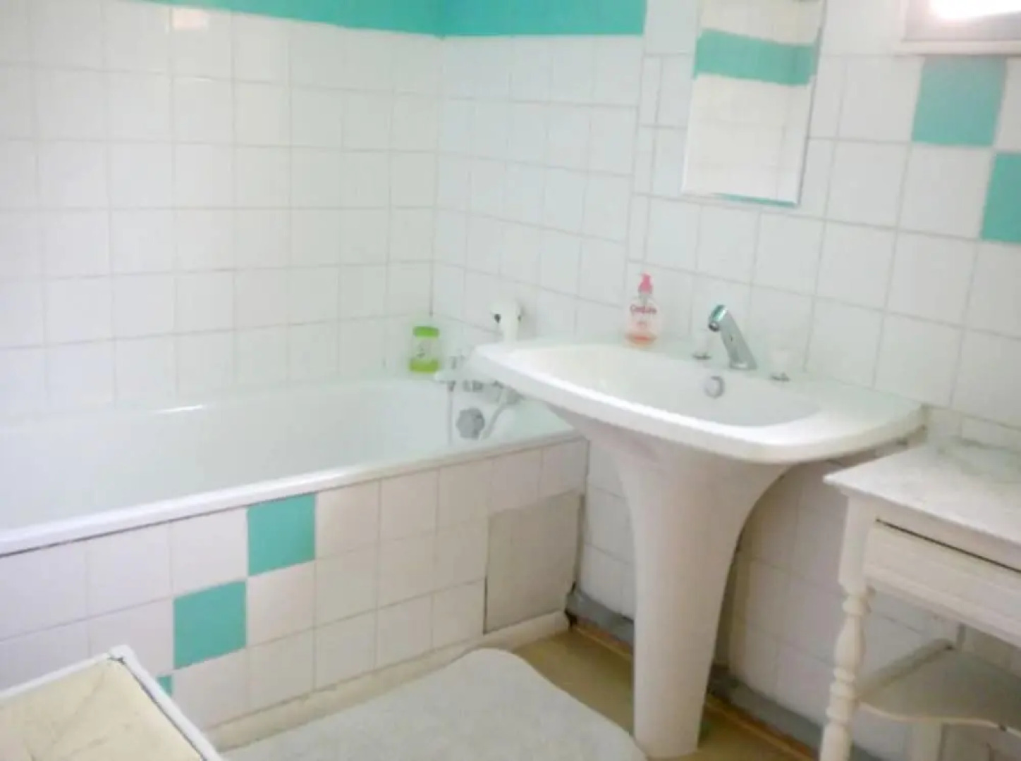 Villa With 4 Bedrooms in Trets, With Wonderful Mountain View, Private