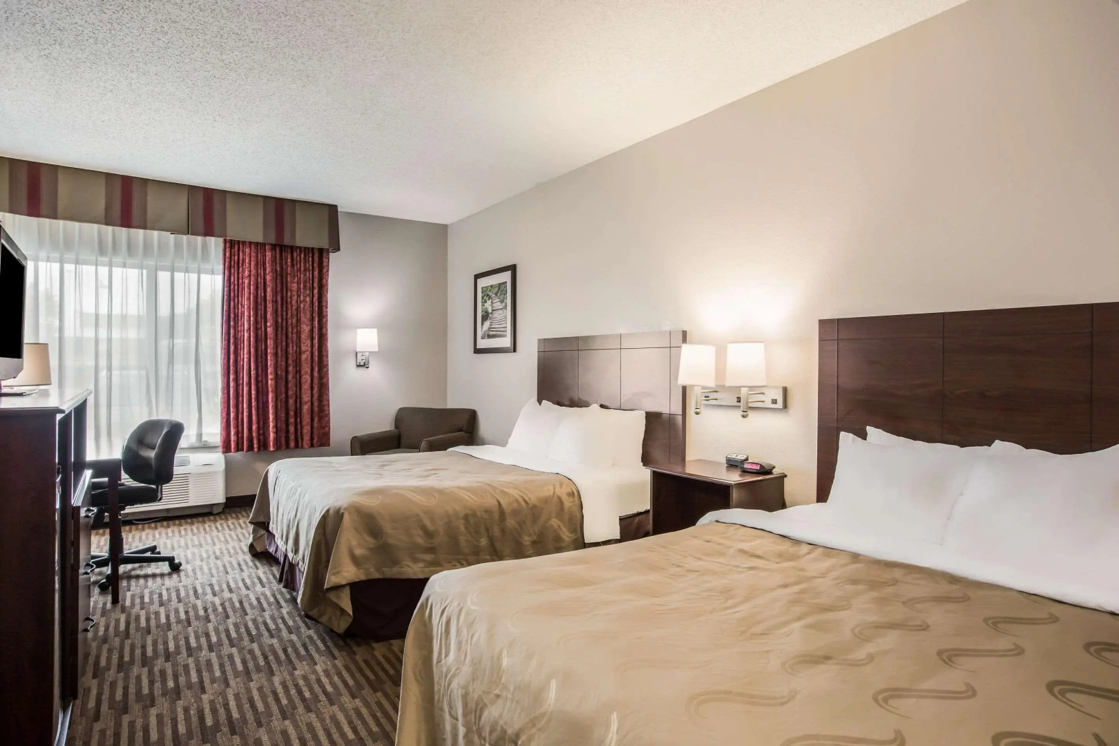 Quality Inn & Suites Lawrence - University Area