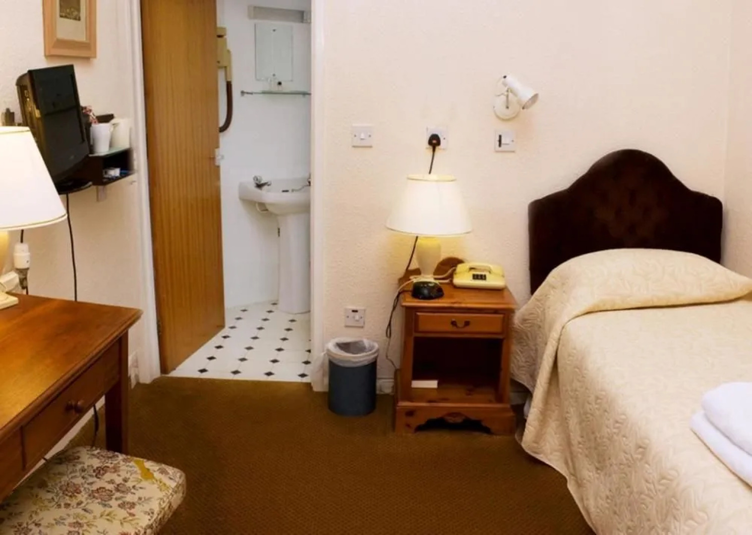 The Wyndham Hotel & Restaurant