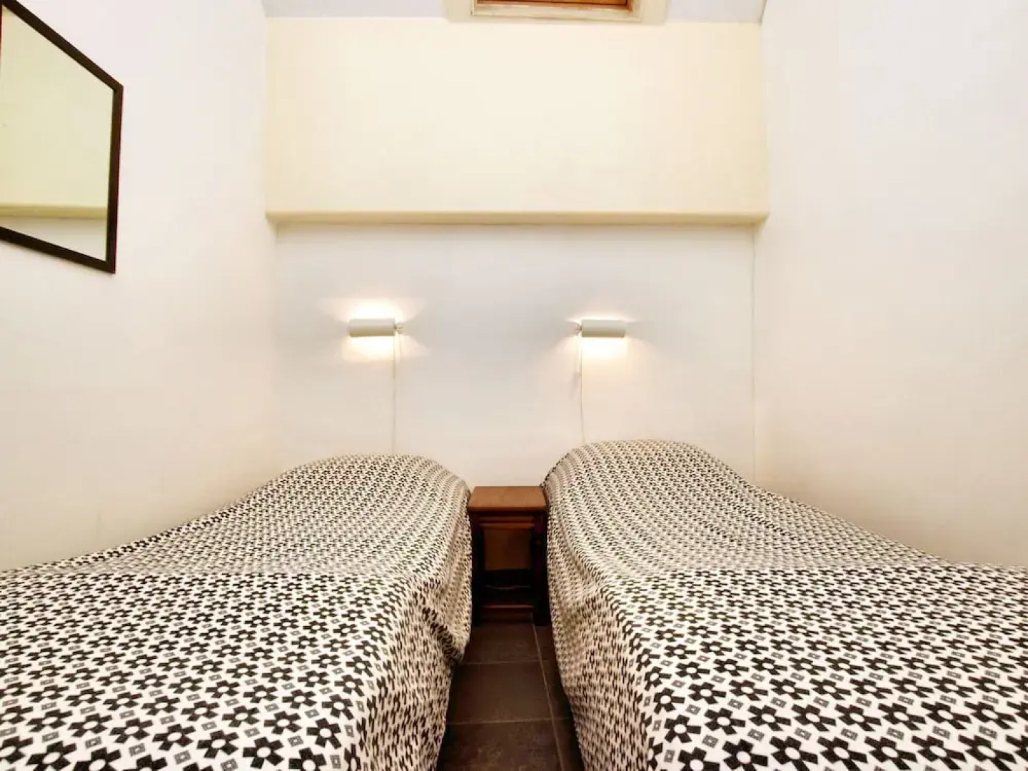 Pleasing Holiday Home in Richelle With Garden, Terrace, BBQ