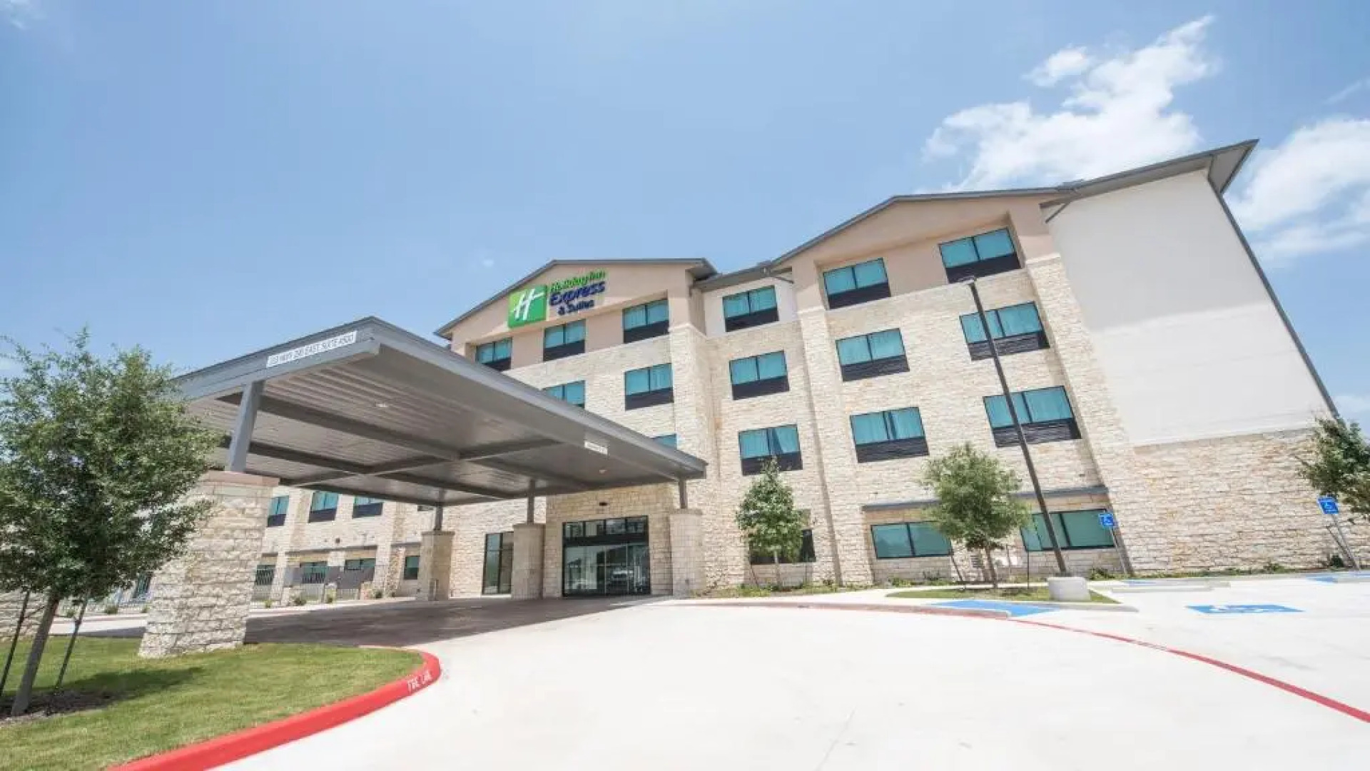 Holiday Inn Express & Suites-Dripping Springs - Austin Area by IHG