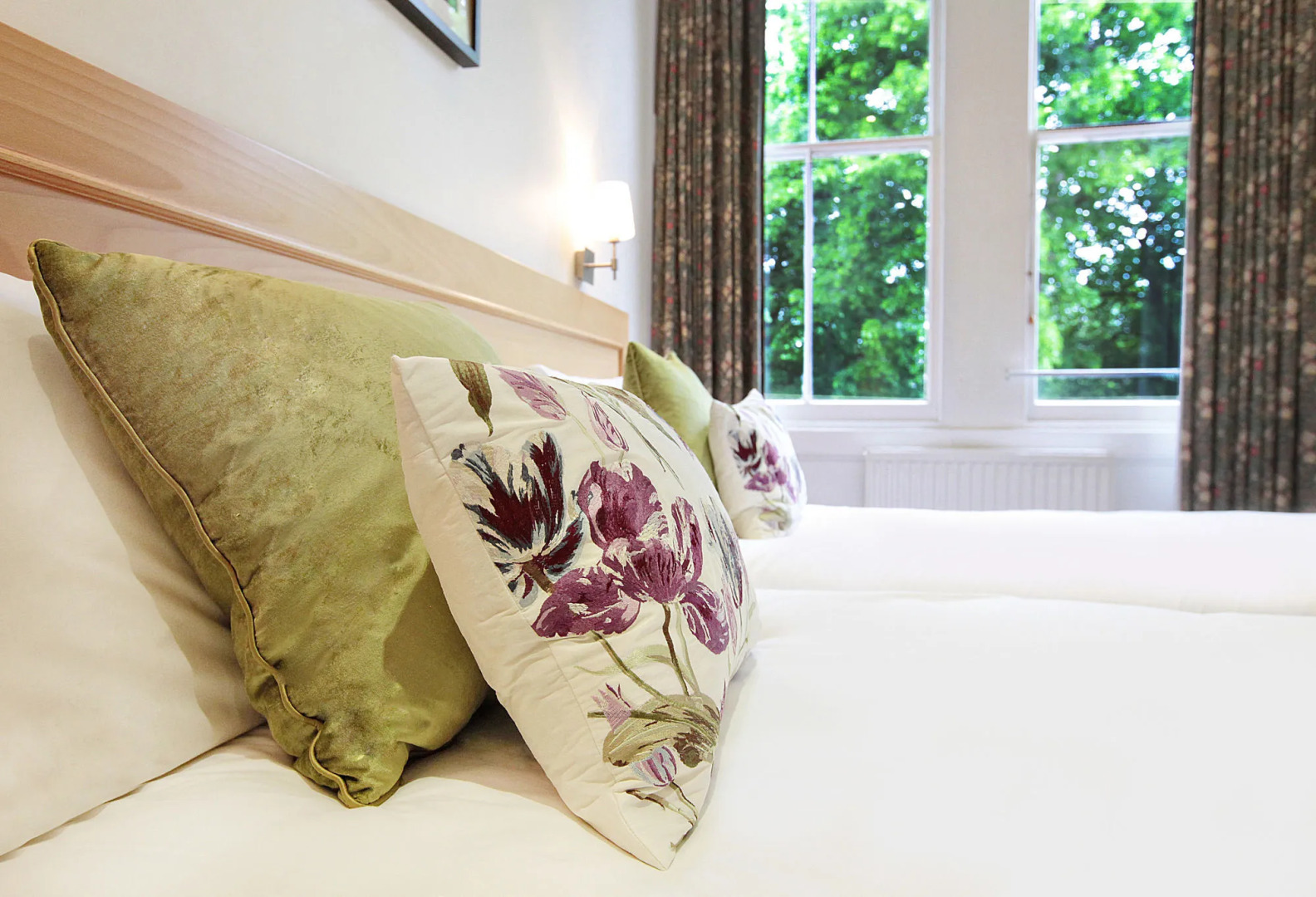 Victoria Square Hotel