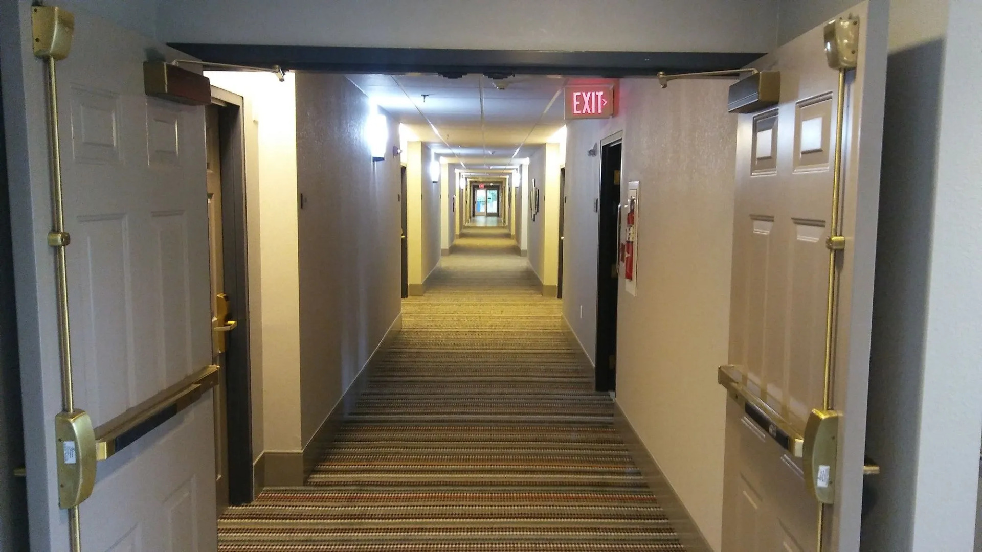 Country Inn & Suites by Radisson, Roanoke, VA